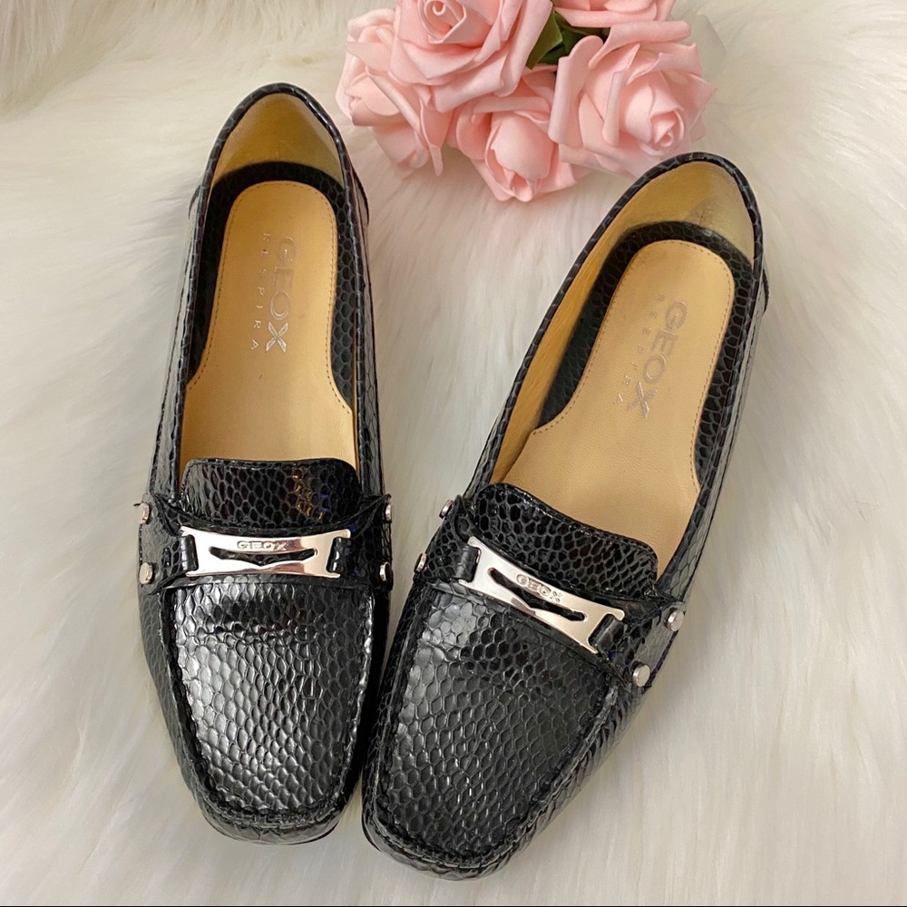 Geox Respira Loafers in Black
